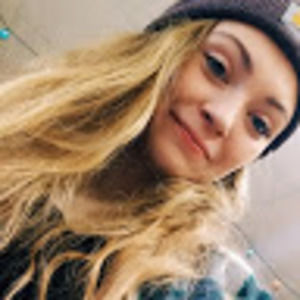 Meet your Posher, Emilee